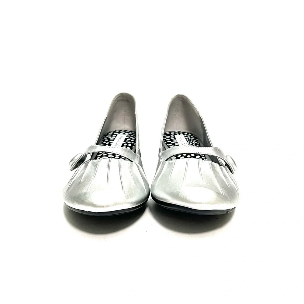 Vintage Y2K deadstock silver vegan leather Mary Jane flats